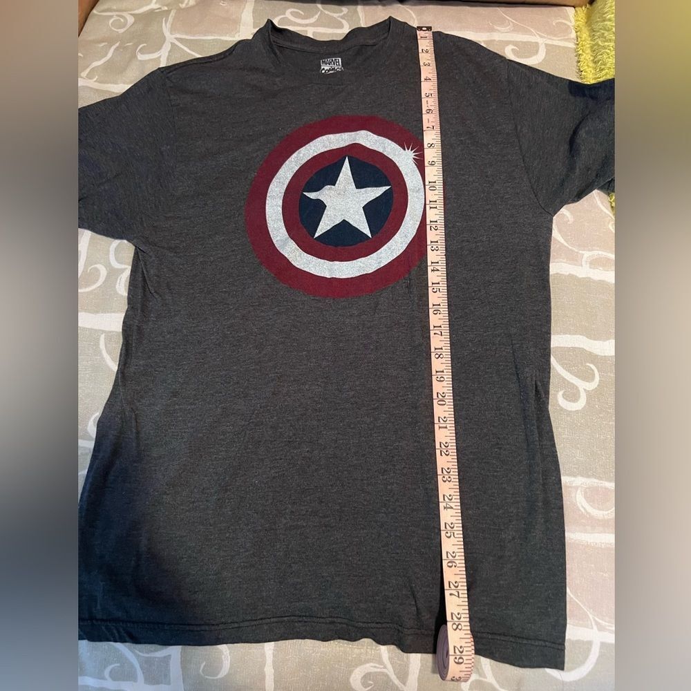 Captain America Logo Shirt - Picture 5 of 6